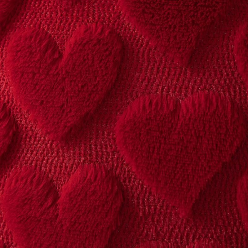 Vỏ gối nhung hình trái tim cho ngày Valentine thích hợp cho ghế sofa phòng khách