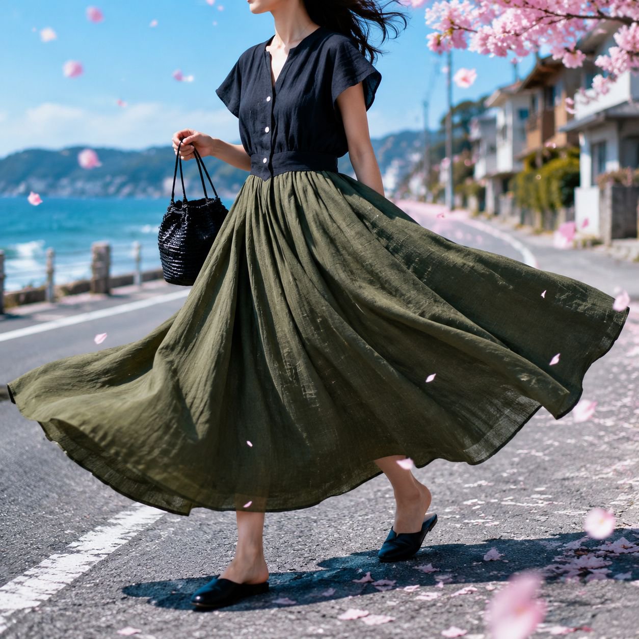 ノースリーブの涼しげなワンピース正面写真