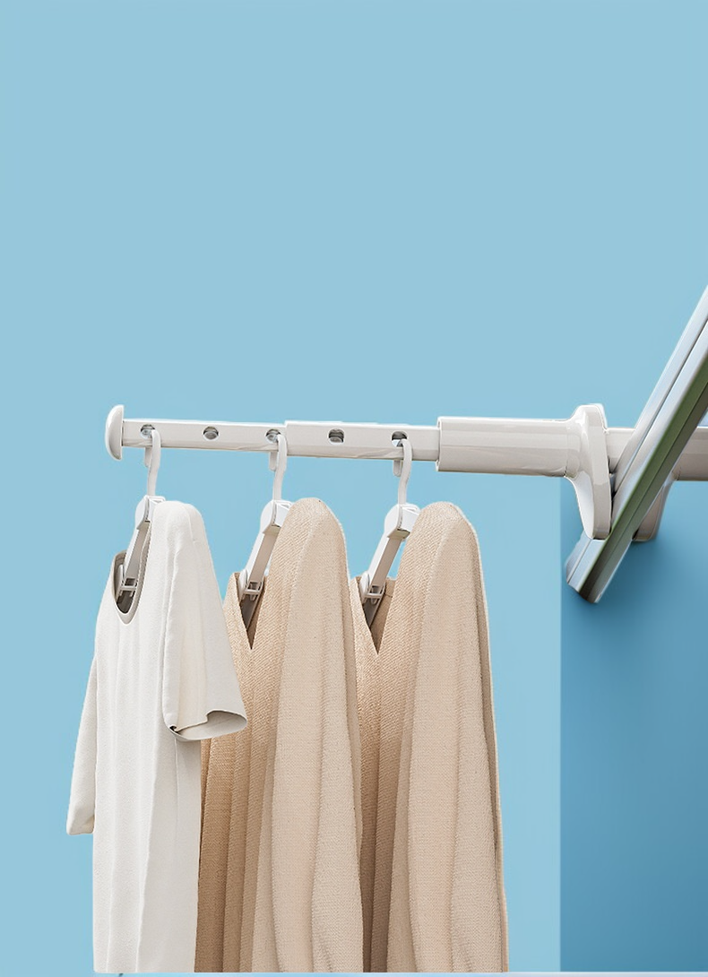 Porte-vêtements pliant pratique pour professionnels