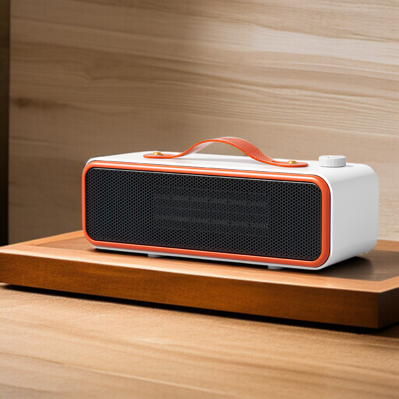 最大700W出力の小型足元ヒーター