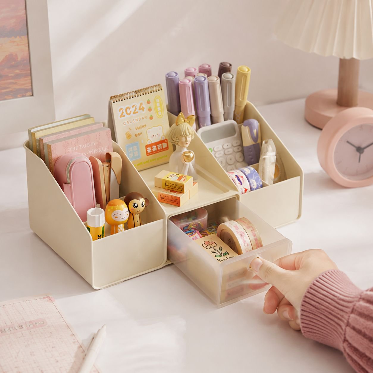 Praktischer Make-up Organizer mit mehreren Schubladen