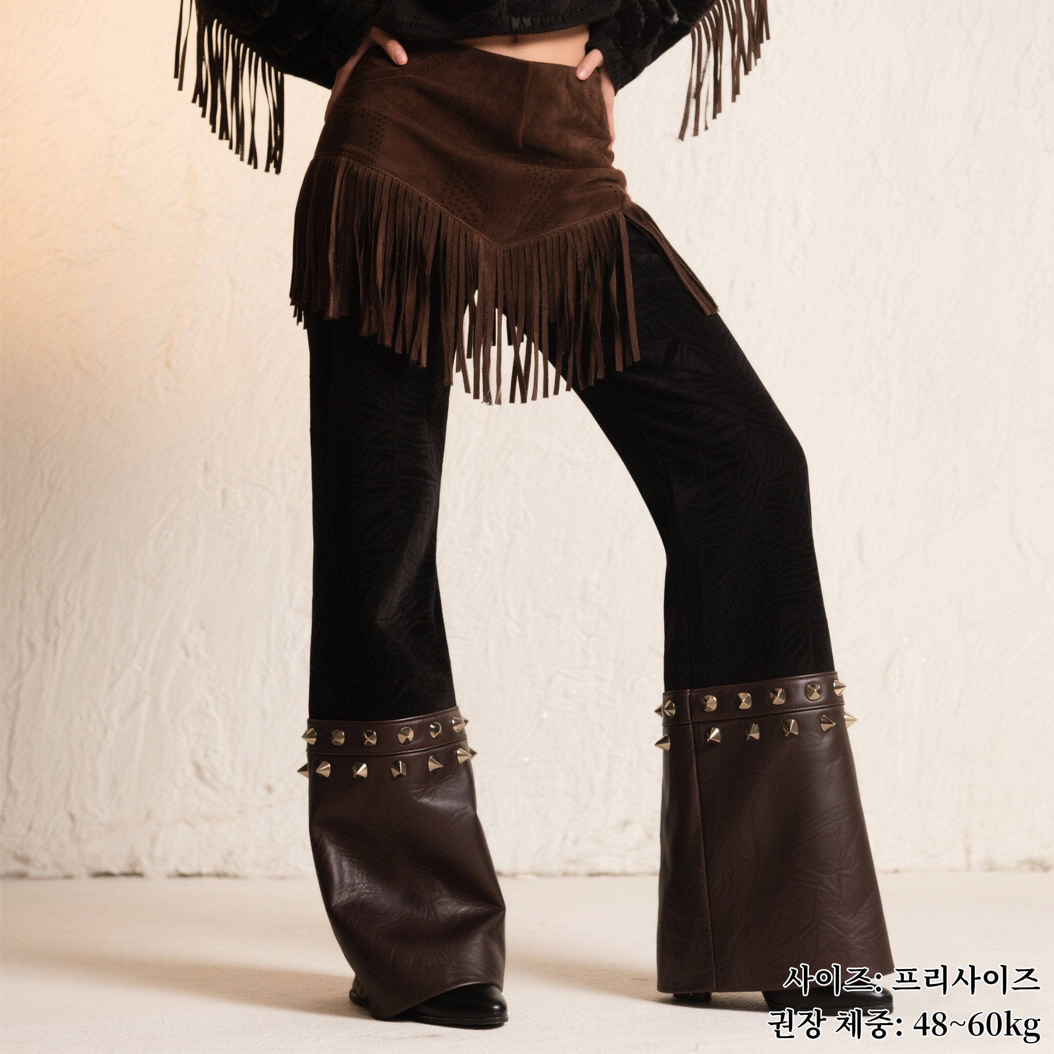 여성용 트렌디 플레어 팬츠 착용샷