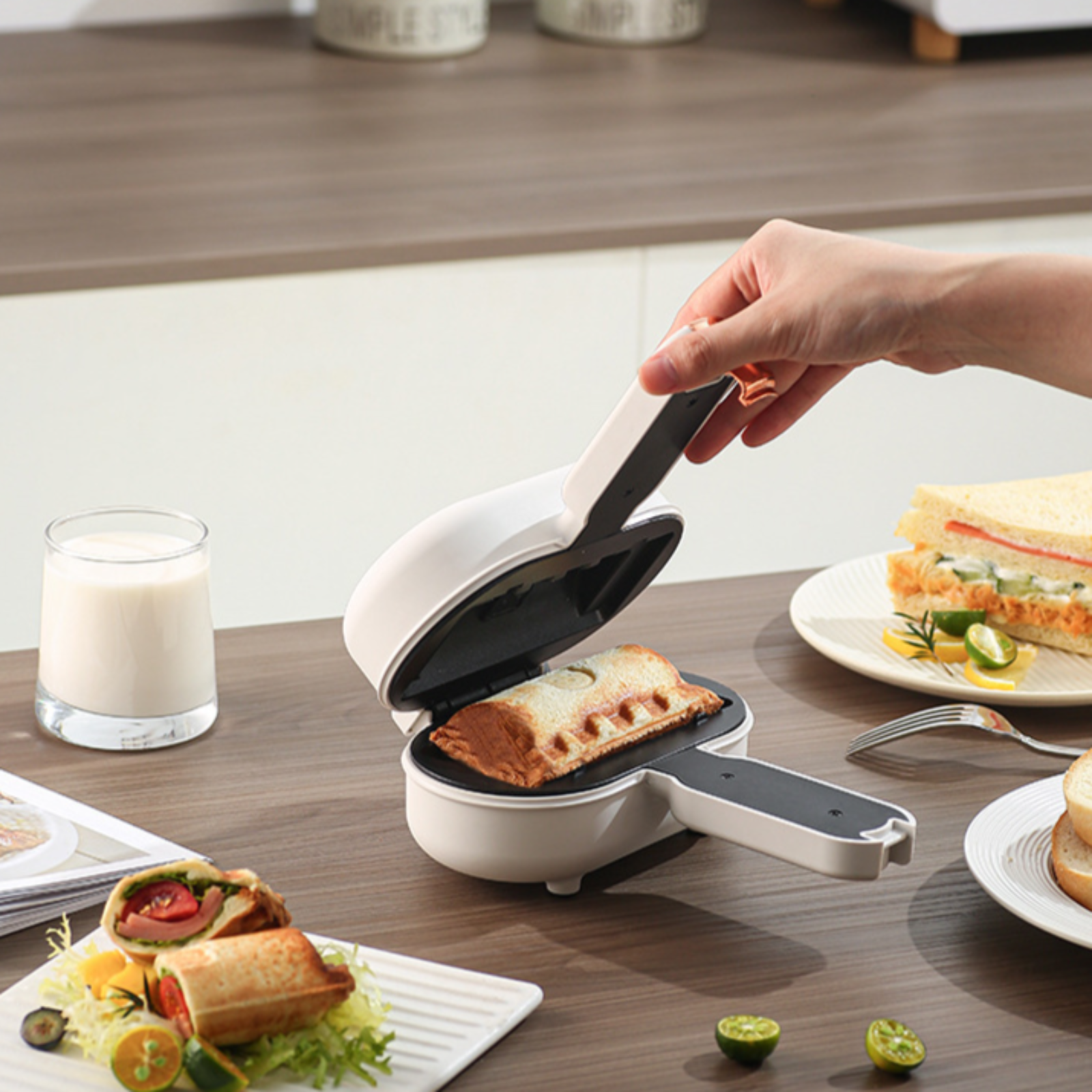 多機能サンドイッチ朝食メーカー 家庭用ミニトースター ワッフルメーカー