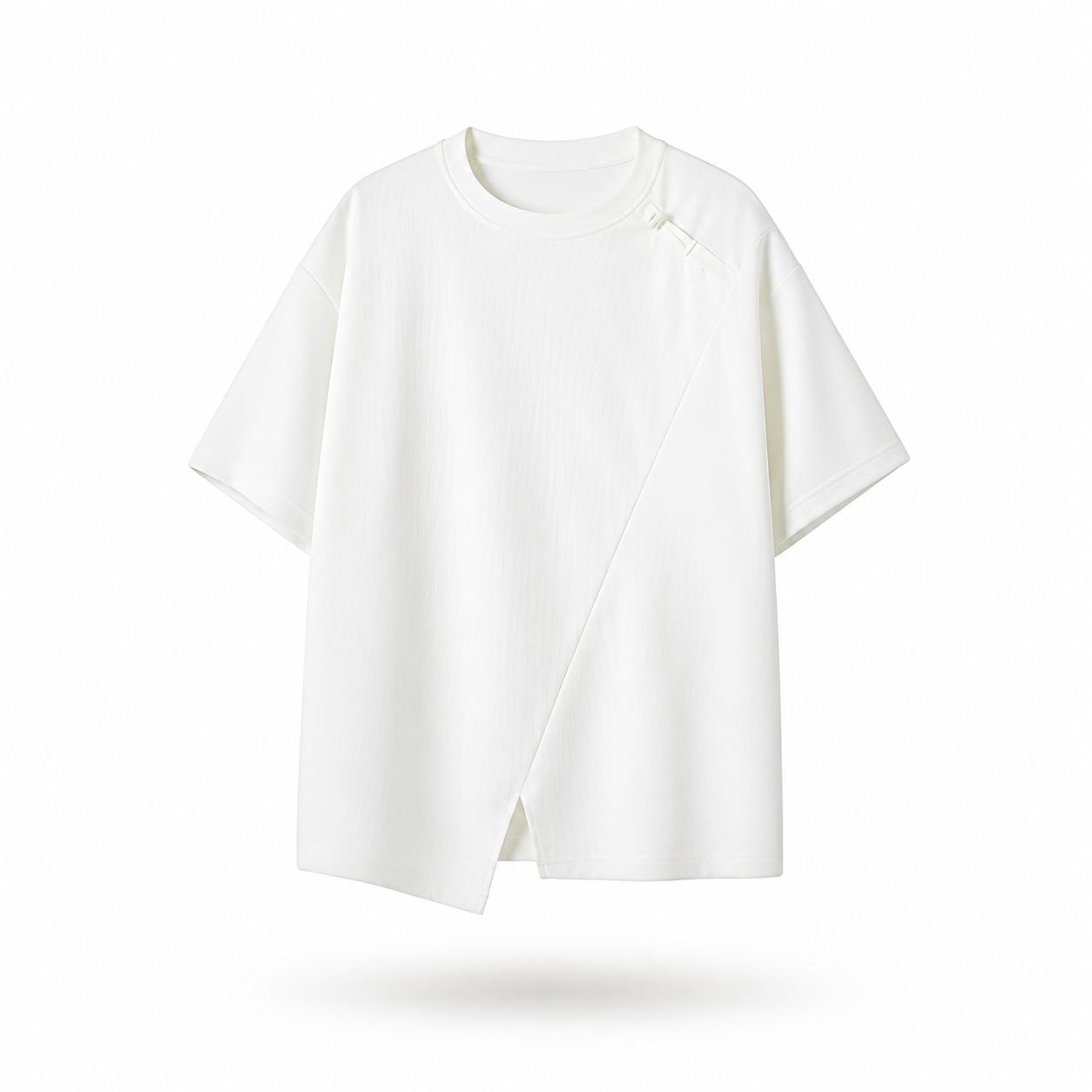 アメリカンスタイルのパッチワーク模様の不規則なデザインの半袖Tシャツ。クールでスタイリッシュなメンズウェアで、夏にぴったりです。