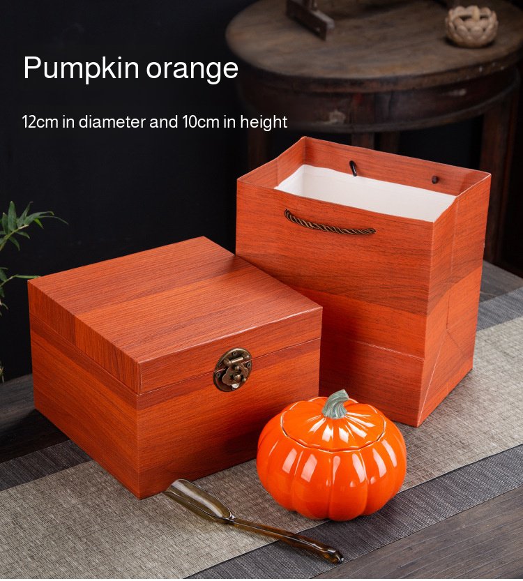 Decorative ceramic pumpkin jar for storing loose-leaf tea