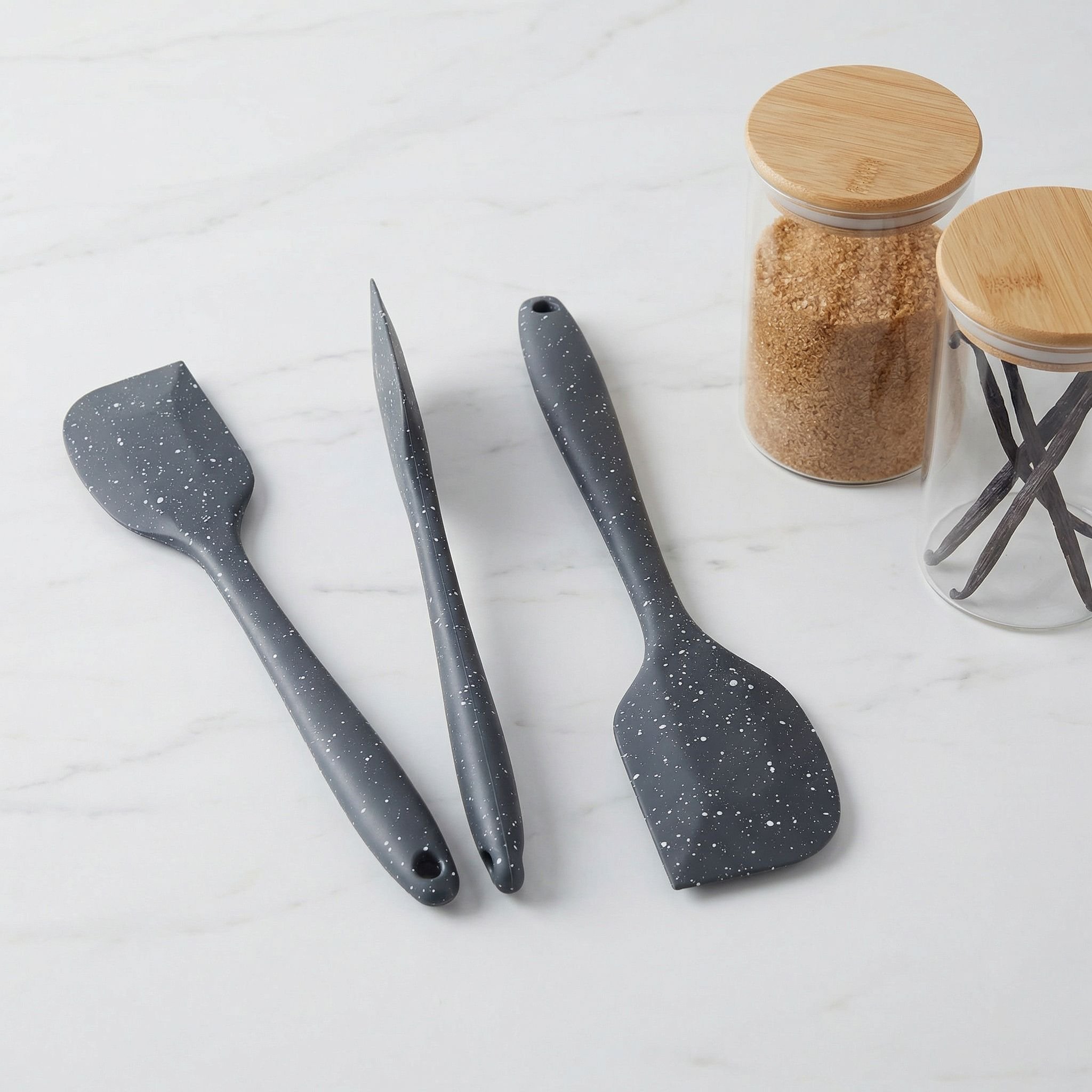 White dot silicone black butter scraper