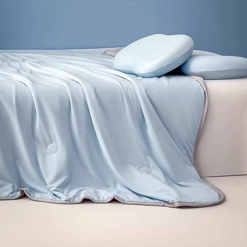 Summer fiber air conditioning quilt