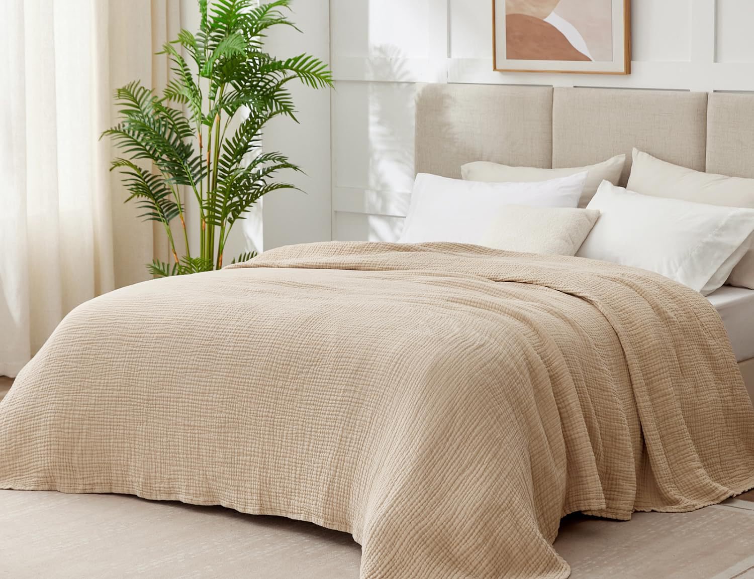 Lightweight and breathable cotton blanket for summer