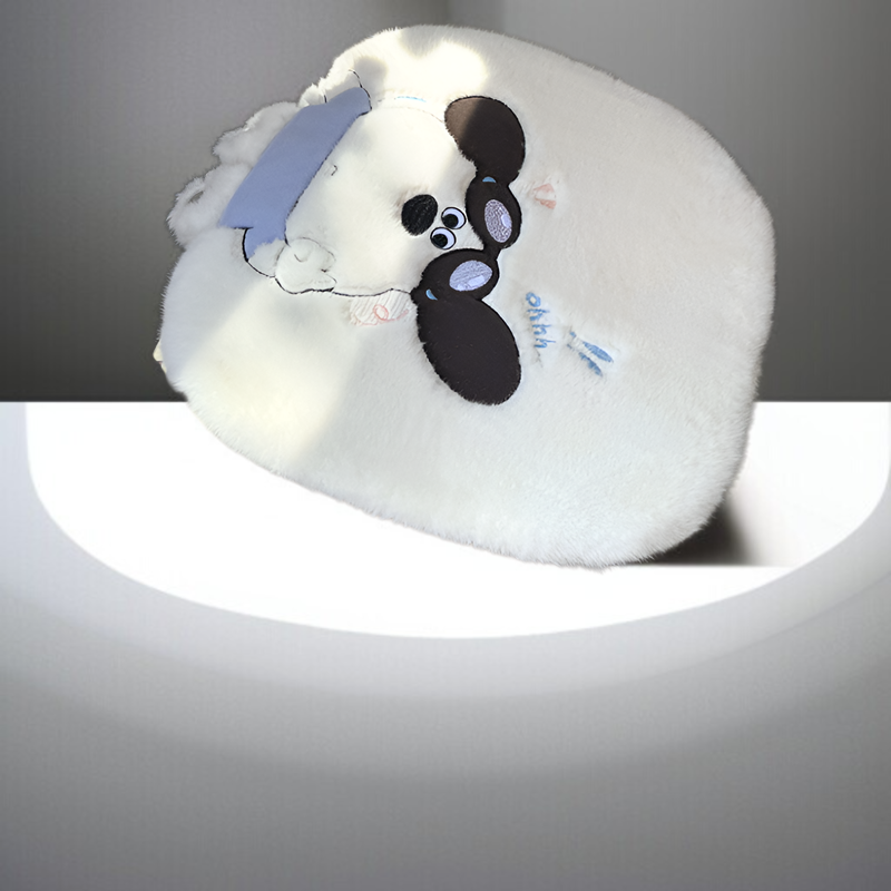 高級感あふれる車内アクセサリーのディテール