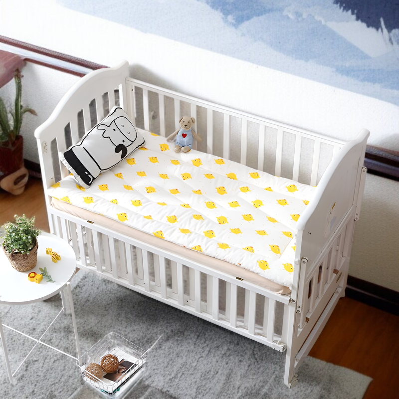 軽量で持ち運び便利なベビー敷き布団