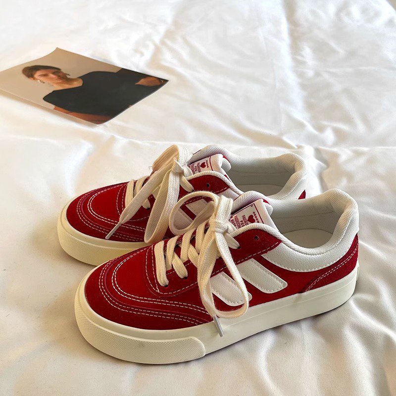 シンプルでおしゃれな黒キャンバス学生シューズ