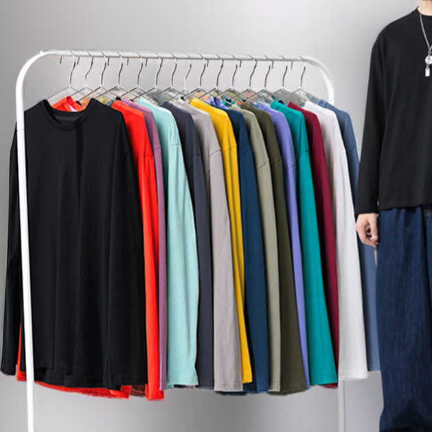 피부 친화적인 소재의 긴팔 티셔츠