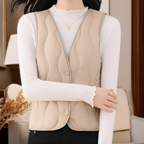 女性用インナーレイヤーダウンベストのディテール