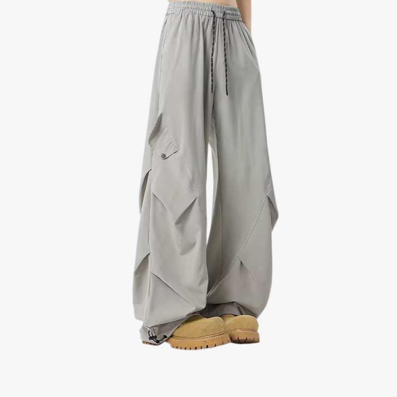 실용적인 포켓이 돋보이는 팬츠 이미지