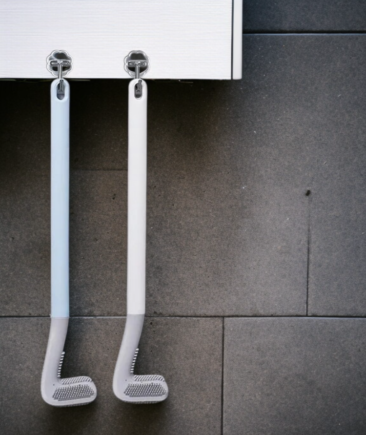 Design original de la brosse WC en forme de club de golf