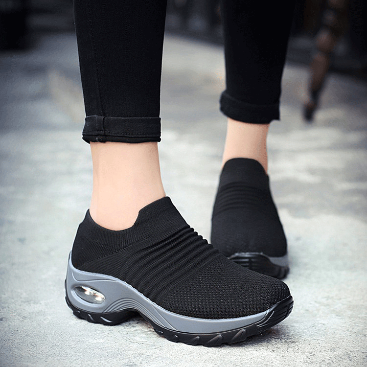 รองเท้ากีฬากลางแจ้ง