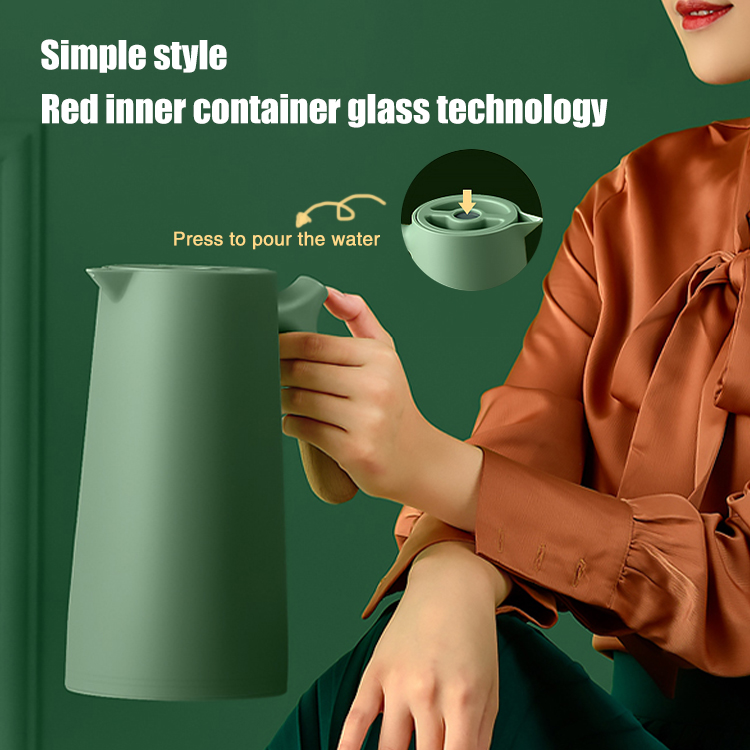 Large capacity vacuum hot insulation kettle