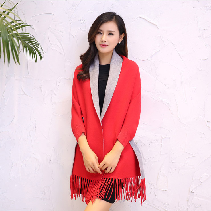 【ストール風カーディガン】袖付きなので、コートのかわりに一枚で楽ちんお洒落. 毛布やひざ掛けとしても使える！