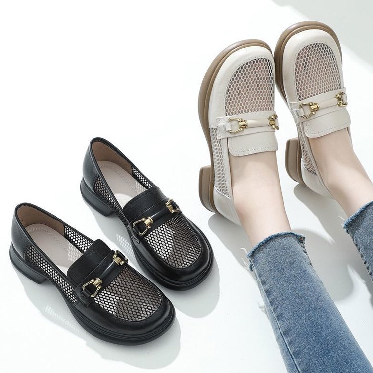 本革ローファー