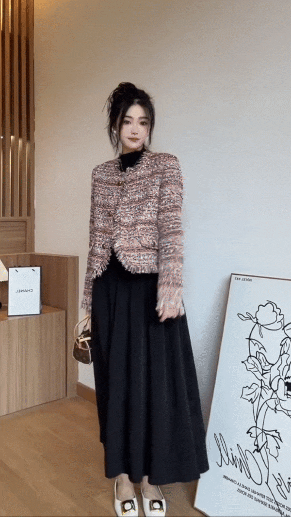 カジュアルにもフォーマルにも使える万能ワンピース