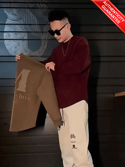 2025年新作の円首スウェットが登場！最新トレンドを反映したシンプルでおしゃれなデザイン。