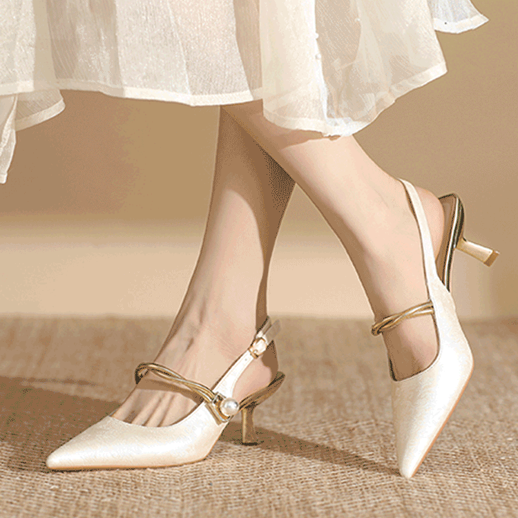 パールストラップハイヒール