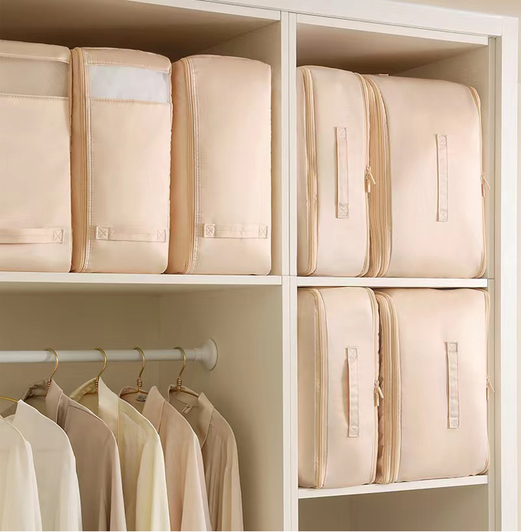 高級シルク生地の質感アップ画像