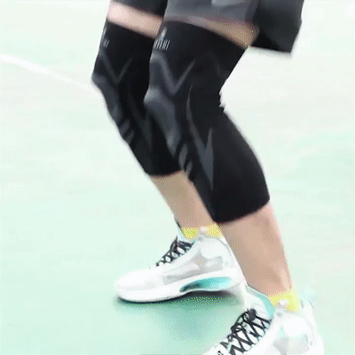 10-15  杨鹏博--500504#運動護膝[00_00_22--00_00_27].gif