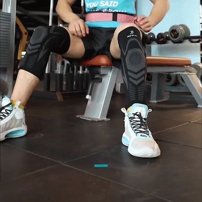 10-15  杨鹏博--500504#運動護膝[00_00_00--00_00_11].gif