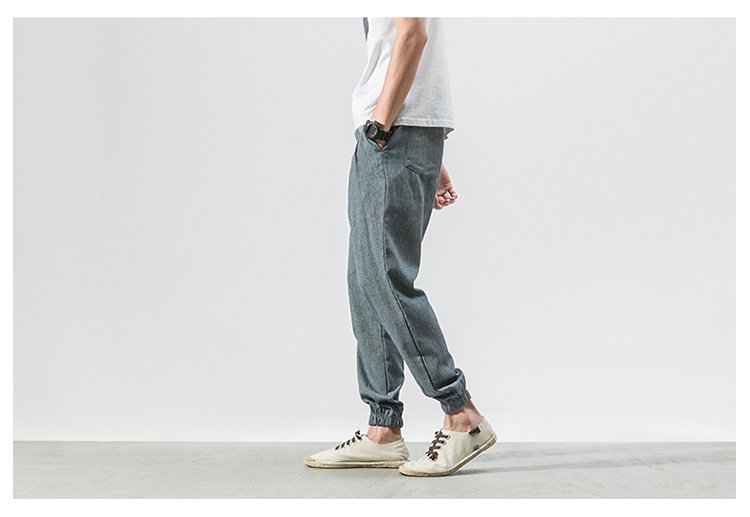 심플하고 세련된 남성 면마 바지