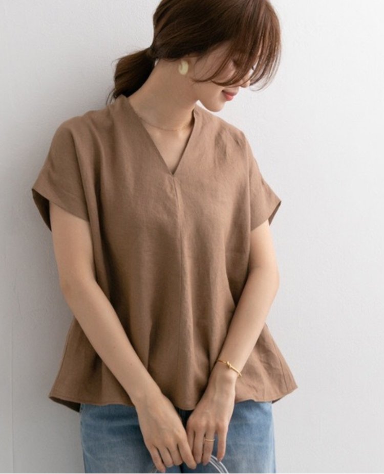 涼しい夏用レディース綿麻ブラウス着用イメージ