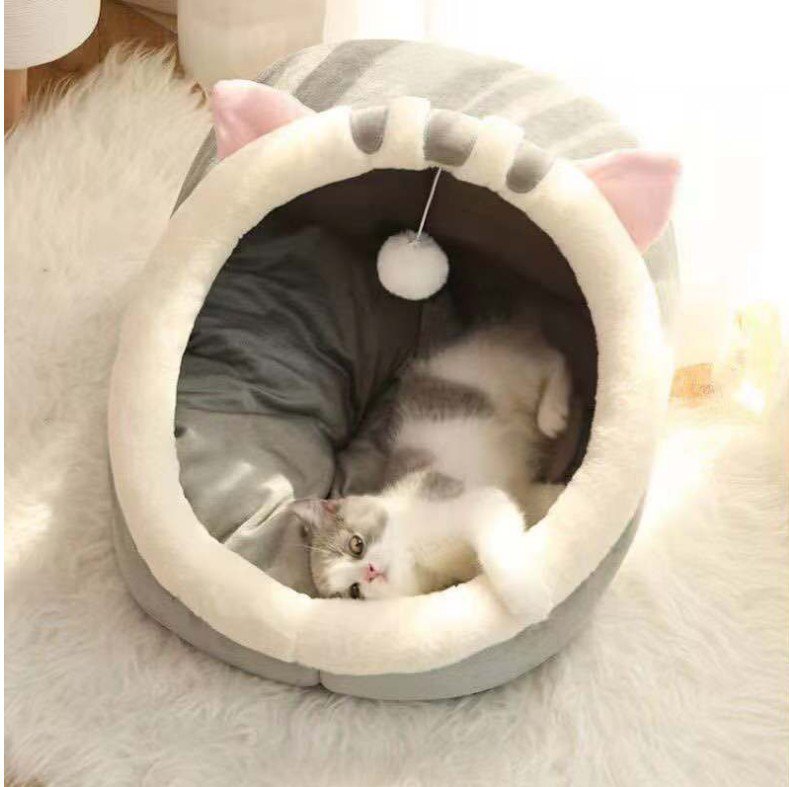 Cozy warm pet bed with soft sleeping mat for cats and dogs