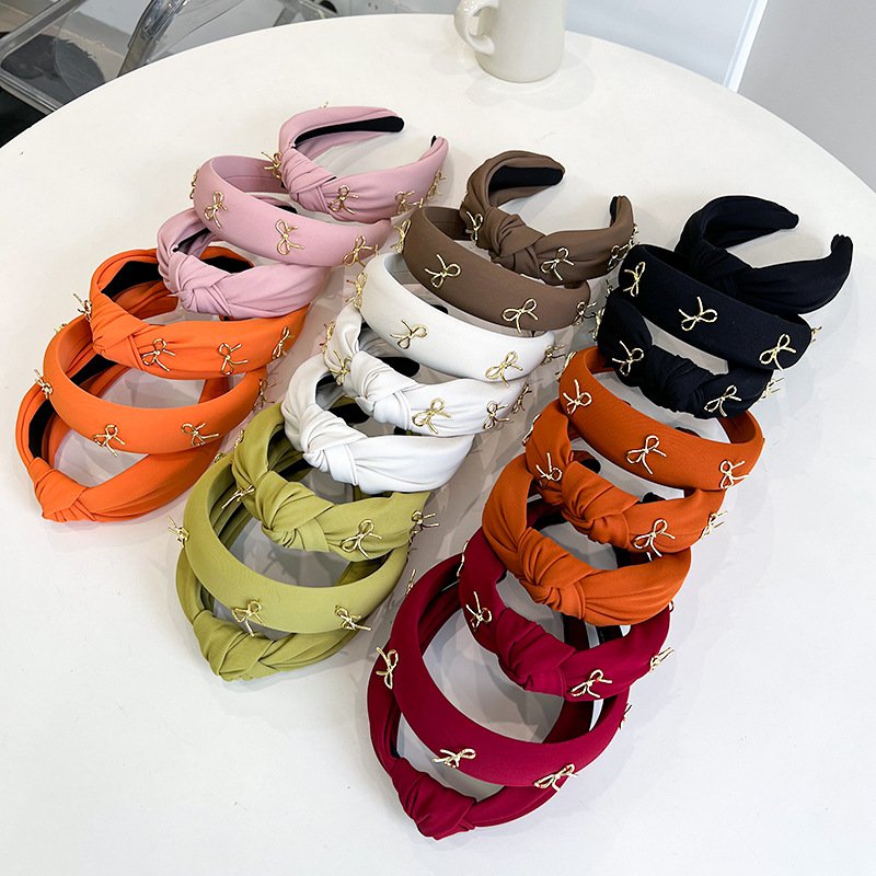 Ozdoba do włosów w kształcie kokardy