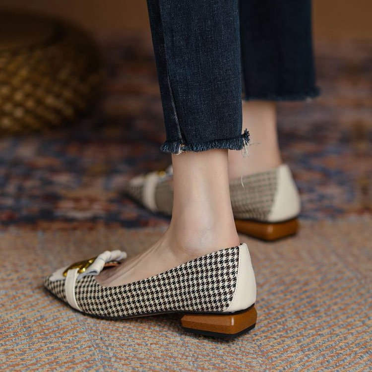 チャック柄パンプス