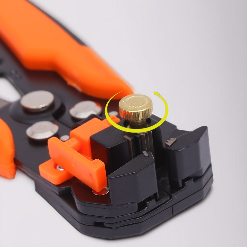 Ergonomic handle design of electrician stripping pliers
