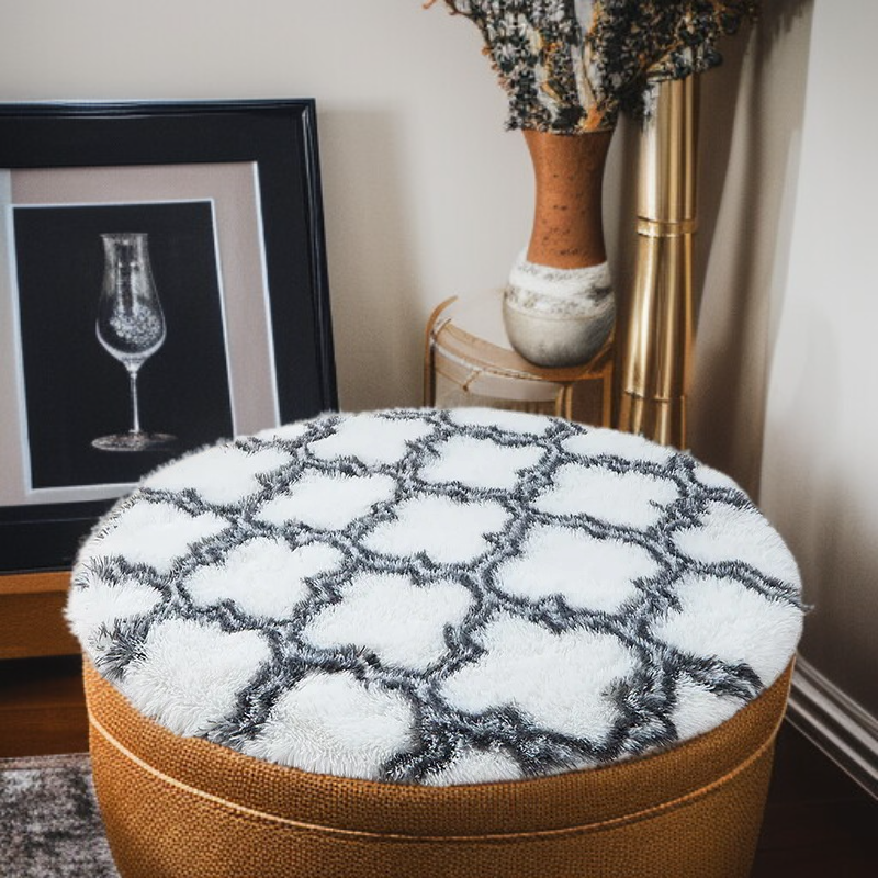 圓形地毯與現代家具搭配