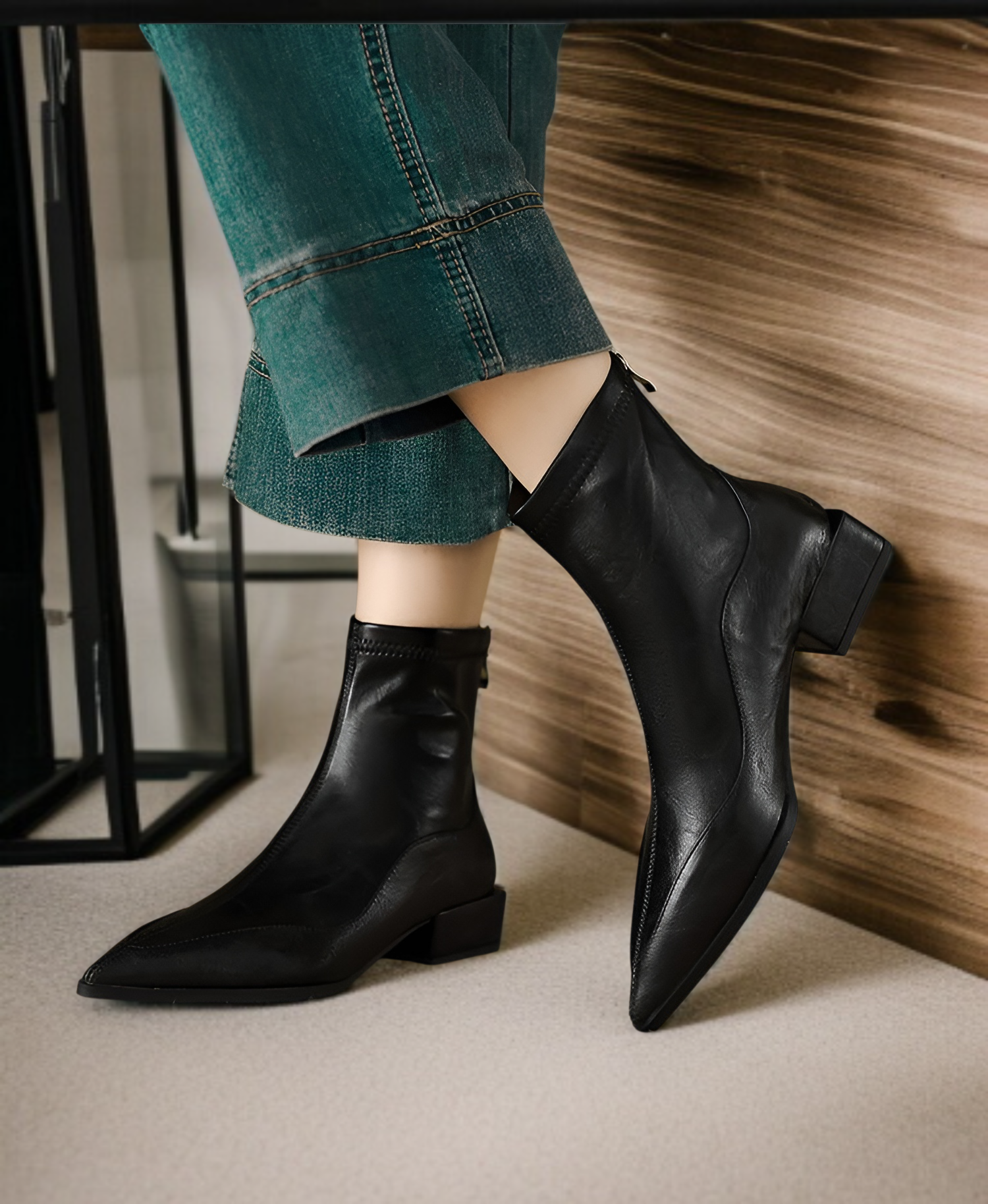 尖った伸縮性のあるスキニーブーツ2025秋冬新作厚底ショートブーツレディースレトロブラウンチェルシーブーツ