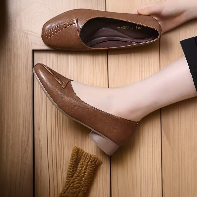 세련된 디자인의 소프트 로퍼