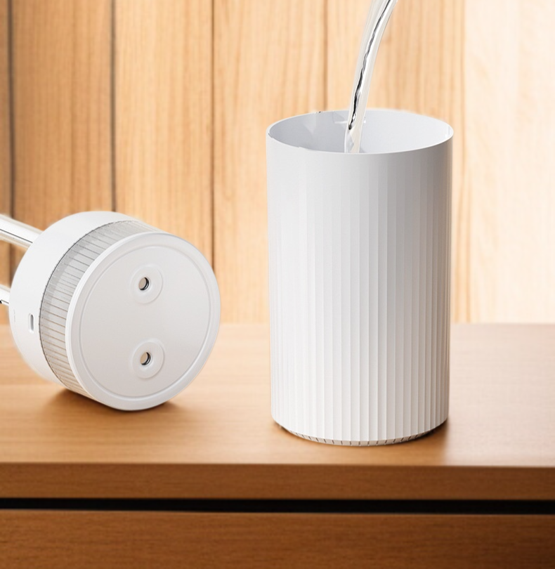 탁상용으로 사용 가능한 컴팩트 가습기