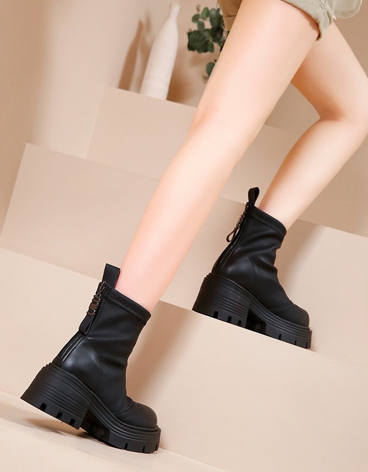 ラウンドトゥチャンキーヒールブーツ