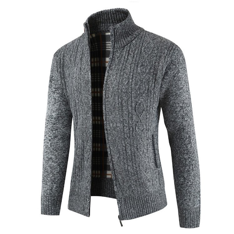 ケーブルニット