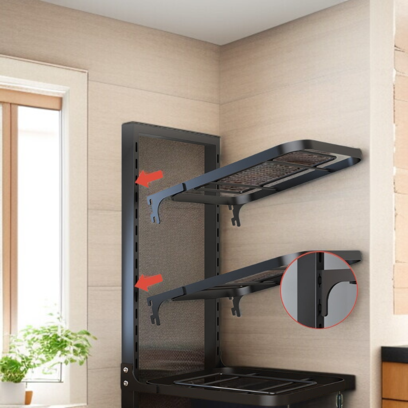 ポットやフライパンを収納したキッチン多段棚