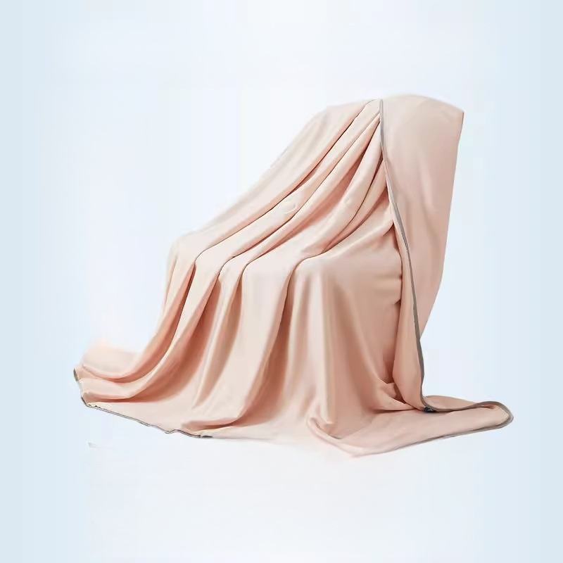 Summer fiber air conditioning quilt