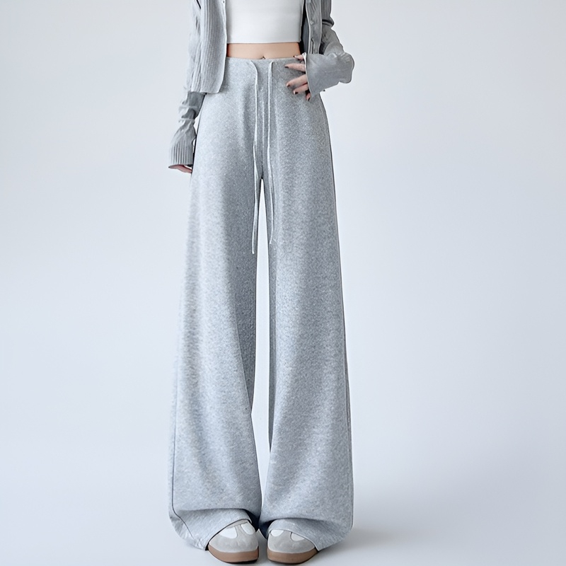 편안한 착용감의 와이드 팬츠