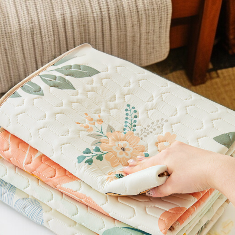 高級感のあるデザインのソファカバー