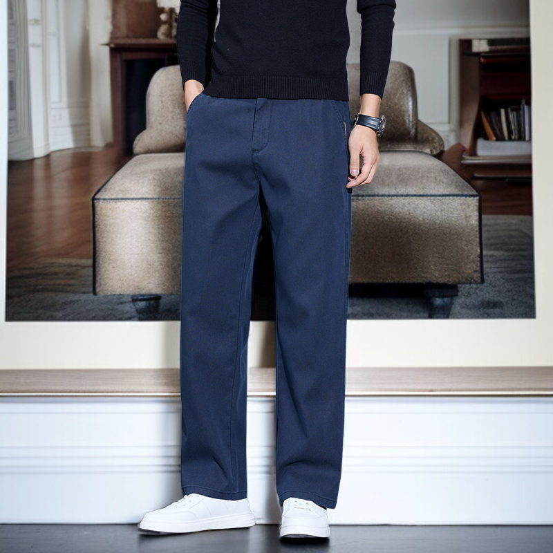 세련된 디자인의 와이드 팬츠