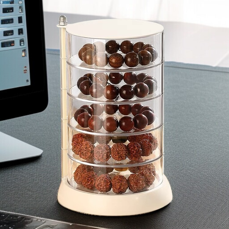 透明なジュエリーボックスに収納された仏珠