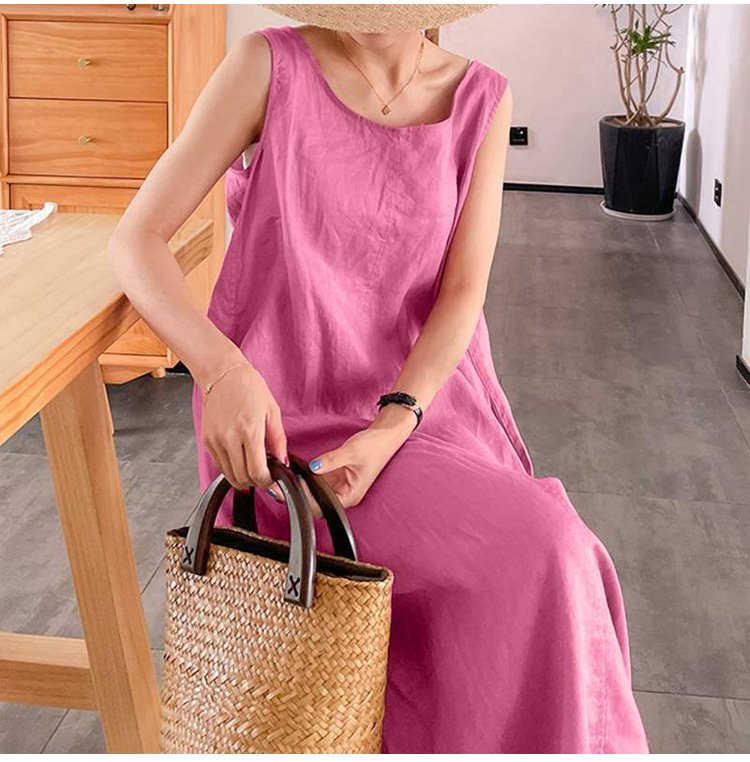 ディテールが美しいロングワンピースの生地アップ