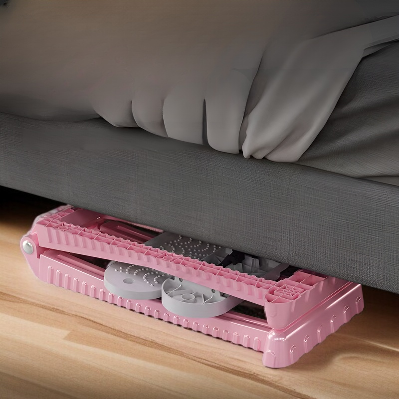 家庭用骨盤トレーナーでエクササイズする女性