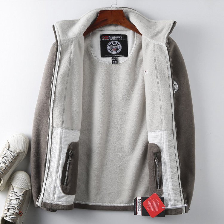 ボアジャケット、厳しい寒さと戦うために生まれた一枚！